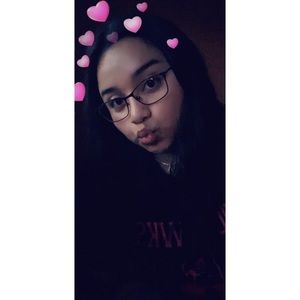 Meet your Posher, Eloisa